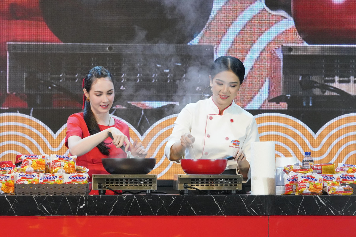 Mie Sedaap Gelar Fun Cooking Bersama Chef Devina dan Arumi Bachsin, Foodies Harus Coba Kreasi Lezat Ini di Rumah