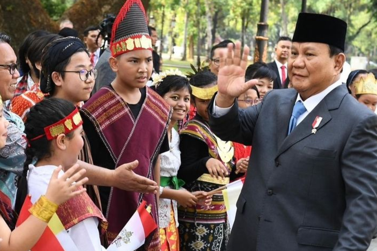 Presiden Prabowo Subianto Resmi Umumkan Pemotongan Anggaran Program Makan Bergizi Gratis dari 15 Ribu Menjadi 10 Ribu dengan Alasan...