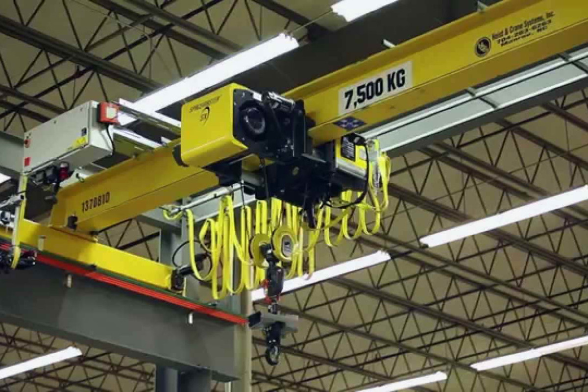 Penggunaan Hoist Crane dalam Teknik Sipil: Pengertian, Fungsi, dan Keunggulannya